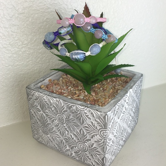 Handmade Chinese Knotting Bracelet W/ Glass Beads - Picture 8 of 8